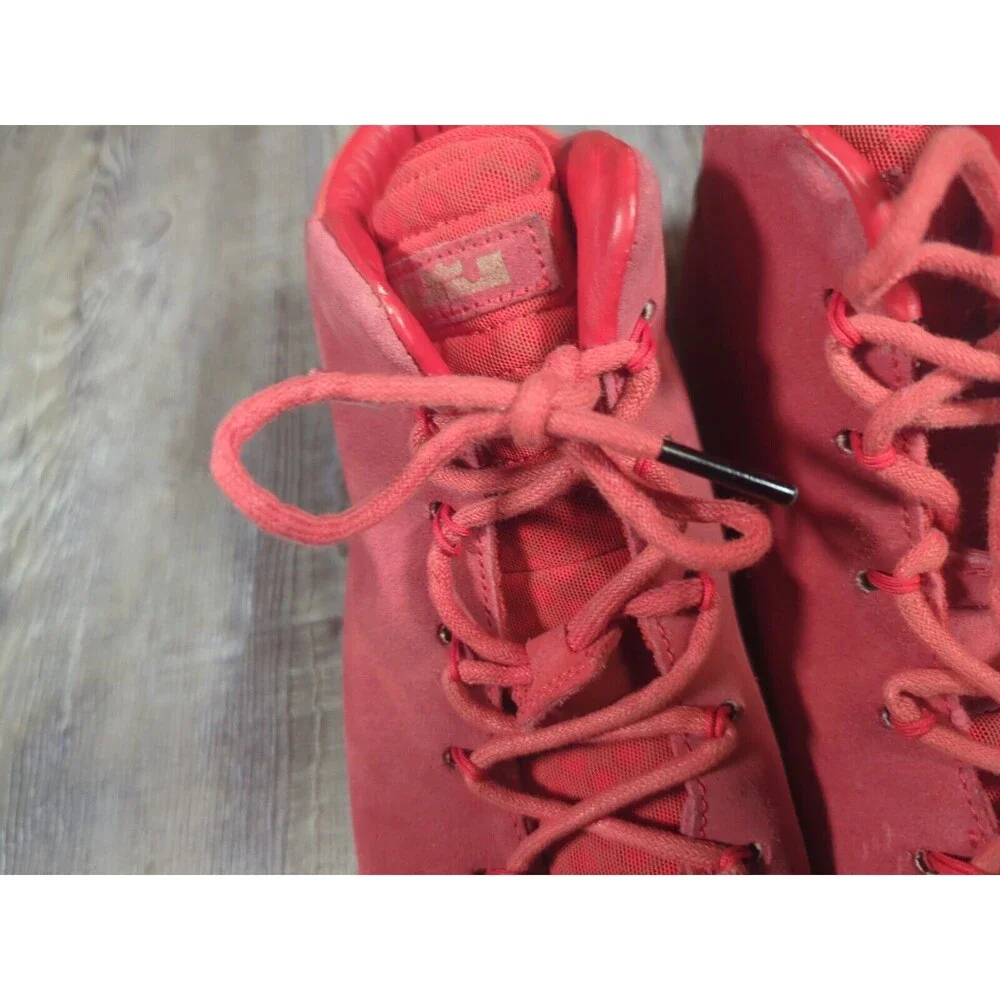 Nike LeBron 12 Red NSW Lifestyle Men's Size 8.5  716417-600